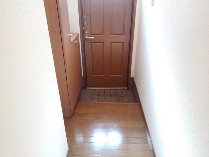 玄関　図面と現状に相違がある場合には現状を優先