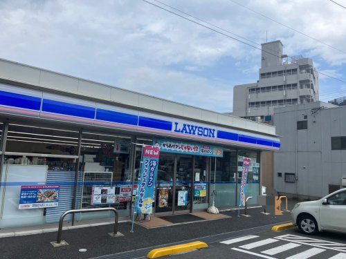 コンビニ　ローソン 八幡熊手二丁目店（コンビニ）まで140m