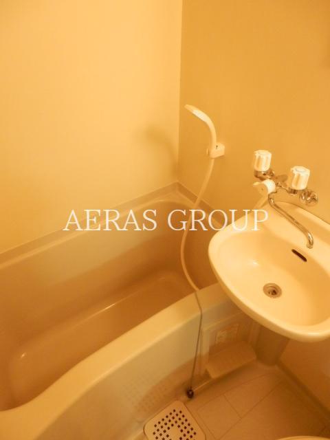 バス・シャワールーム　同仕様参考写真