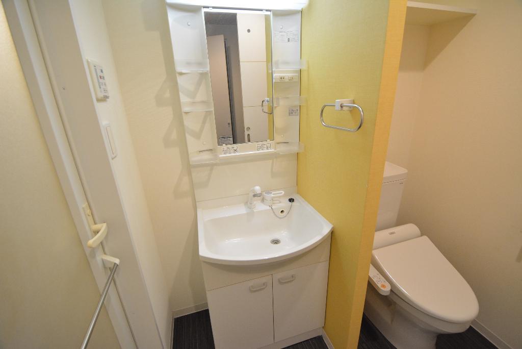 洗面設備　洗髪洗面化粧台