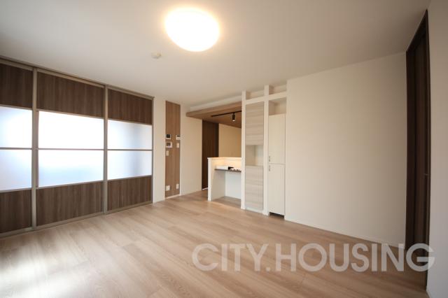 居室・リビング　※同タイプ部屋の写真です。