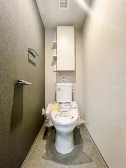 トイレ　※写真は同タイプ住戸です。