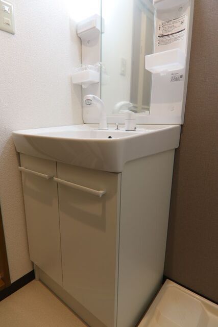 洗面設備　※別室の参考写真の為、現況優先です。