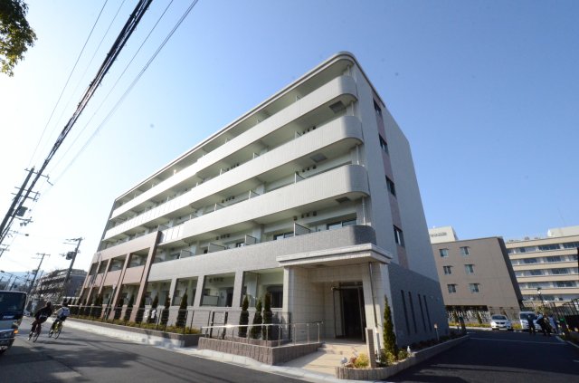 建物外観　安心のオートロック付き♪