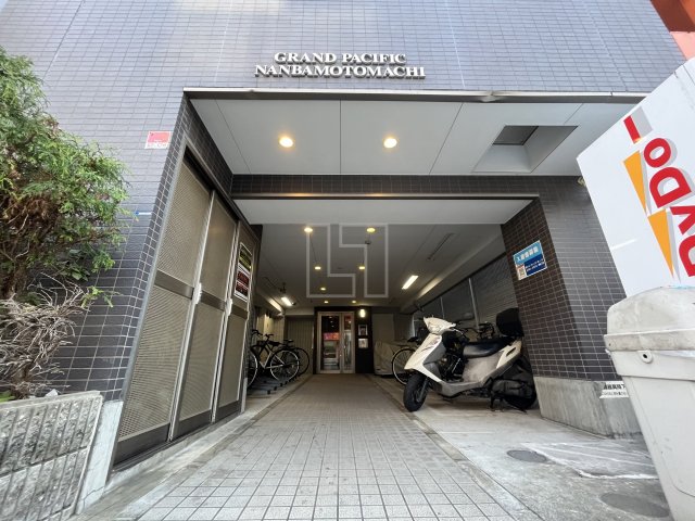 エントランス　グラパシフィック難波元町　エントランス