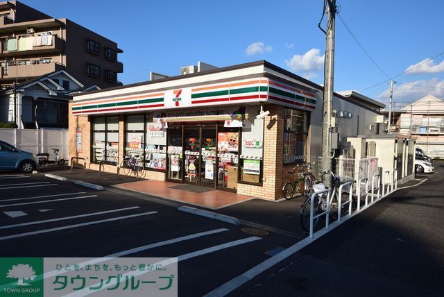コンビニ　セブンイレブン（コンビニ）まで620m