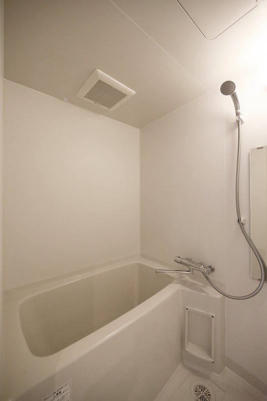 バス・シャワールーム　バスルーム