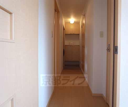 玄関　廊下風景です。