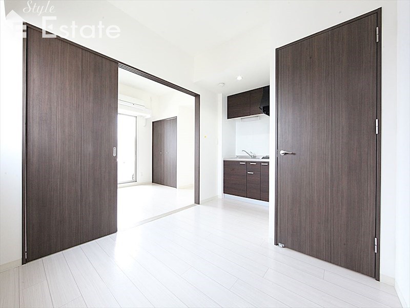 居室・リビング　内装