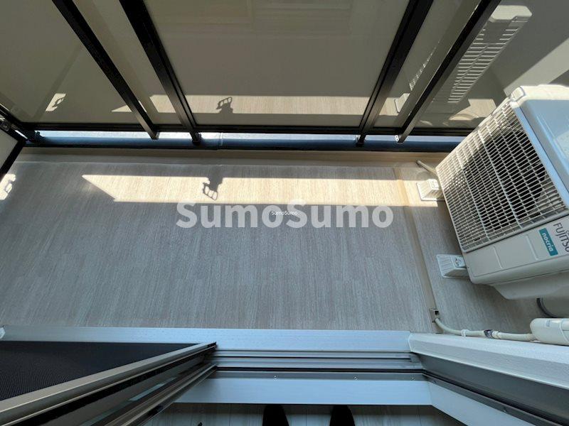 バルコニー　バルコニーからの眺めを楽しみながら食事をしませんか