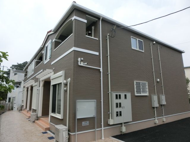 建物外観　自然と利便の融合した人気のエリアです♪