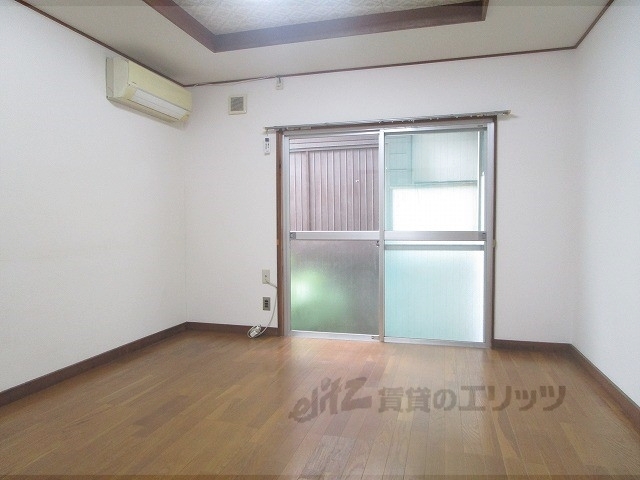 居室・リビング　洋室