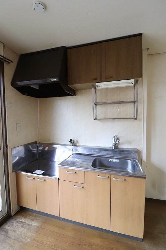 キッチン　内装前の写真使用