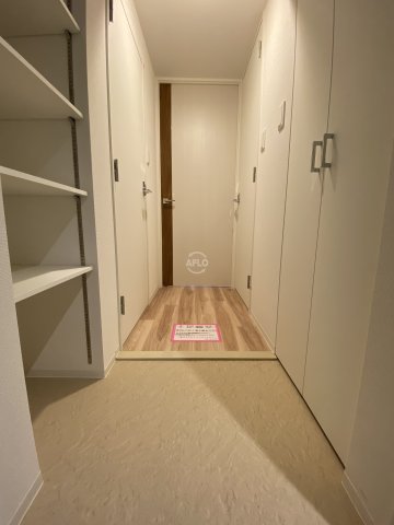 玄関　セレニテ堺筋本町プリエ　玄関
