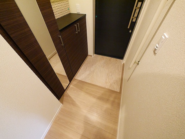 玄関　収納もある玄関です