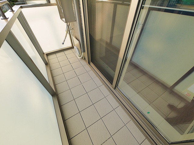 バルコニー　陽当たり良好なバルコニーです