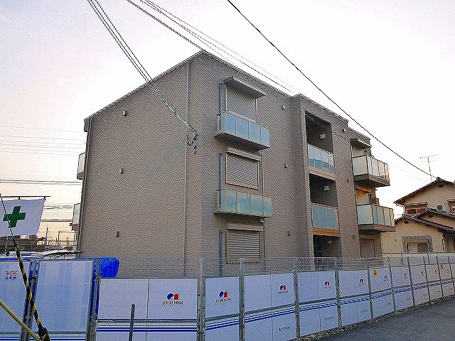 建物外観　落ち着いた雰囲気の外観です
