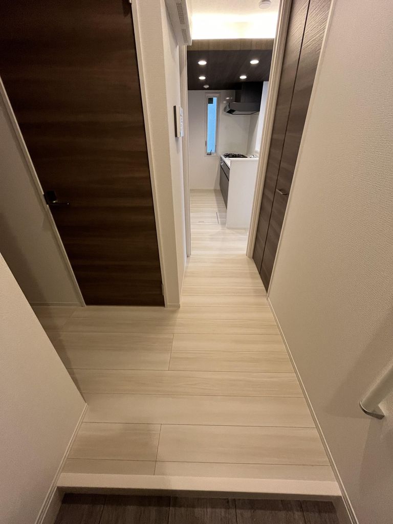 玄関　キッチン