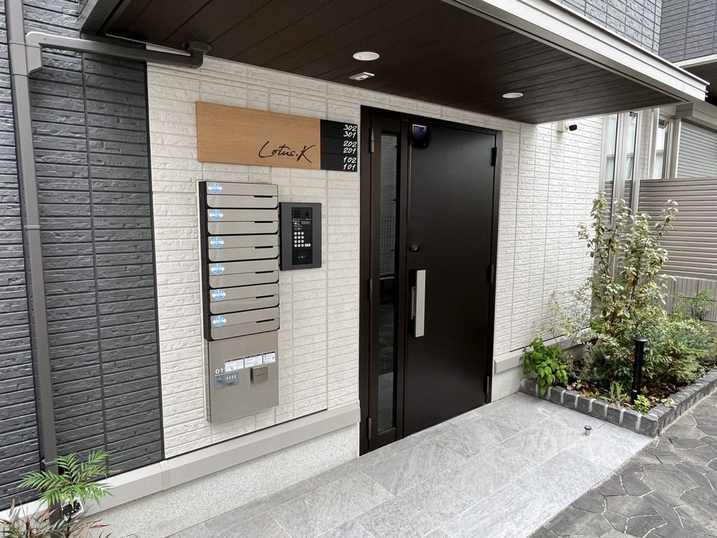 エントランス　エントランス