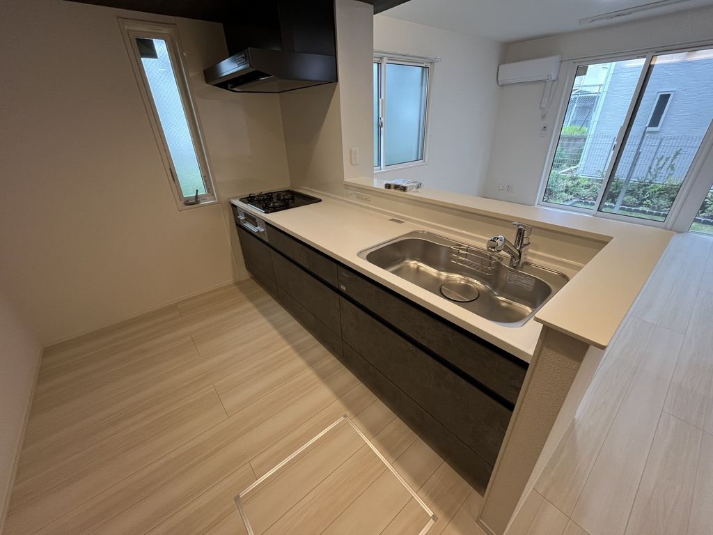 キッチン　バルコニー