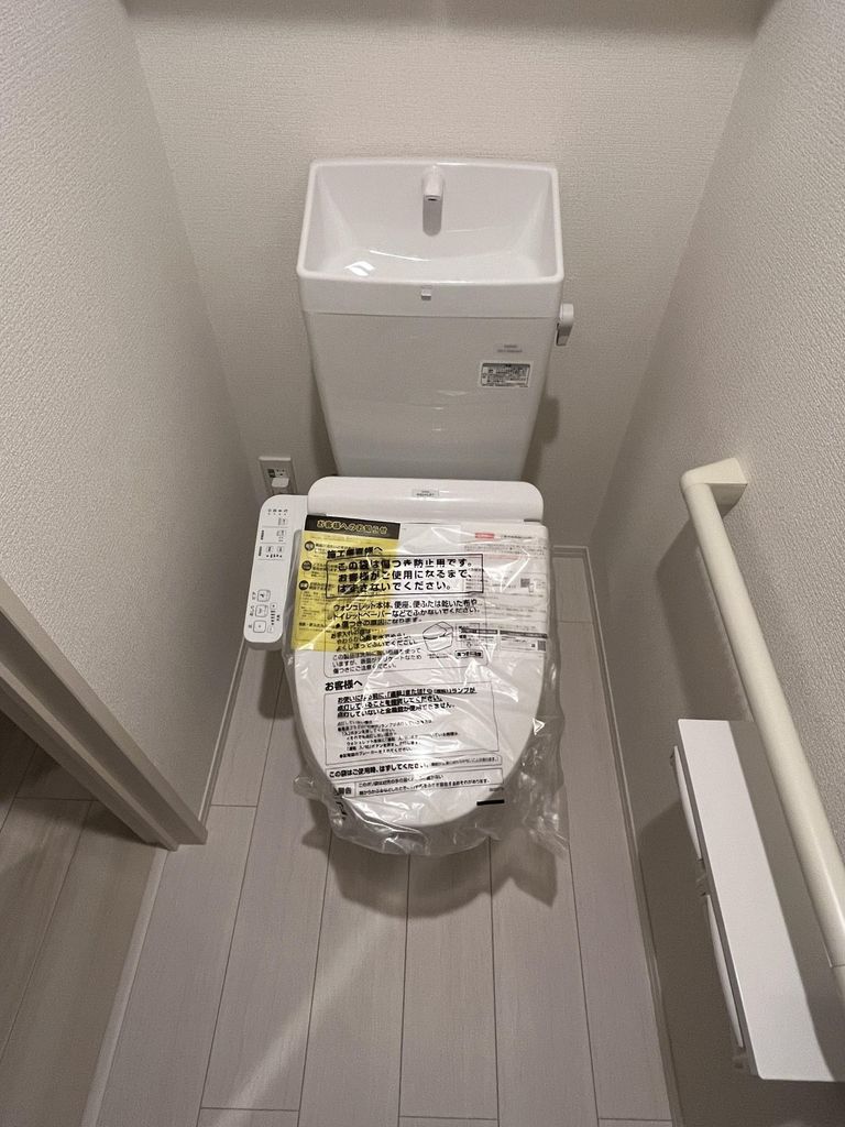 トイレ　下駄箱