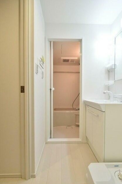 洗面設備　★収納付き、独立洗面台★