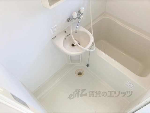 バス・シャワールーム　バス