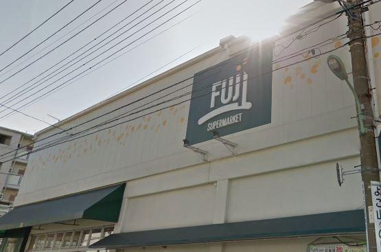 ショッピングセンター　ＦＵＪＩ　羽田4丁目（ショッピングセンター）まで596m