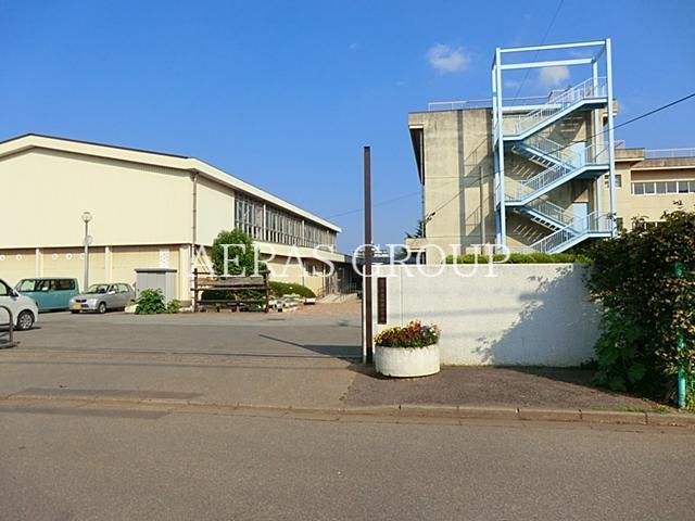 小学校　高柳西小学校（小学校）まで993m