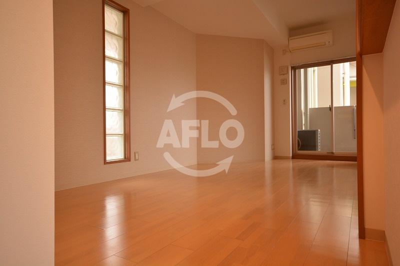 居室・リビング　レインボーコート谷町五　ひろびろとしたお部屋