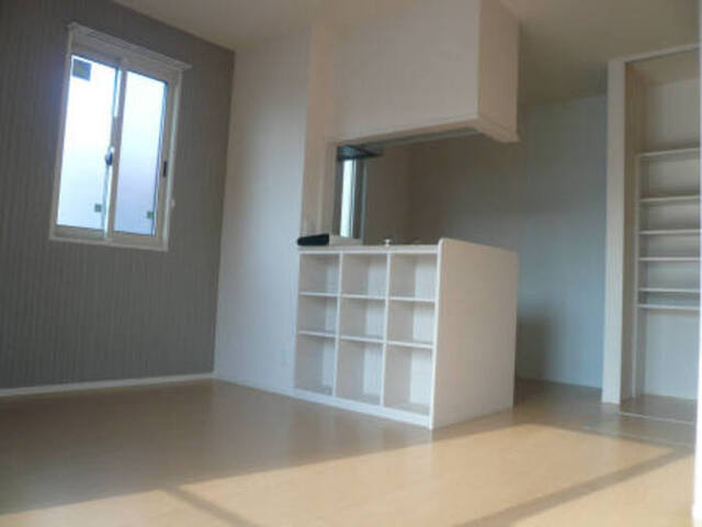 居室・リビング　I号棟１０２　ＬＤＫ