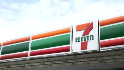 コンビニ　セブンイレブン北仙台駅前店（コンビニ）まで376m