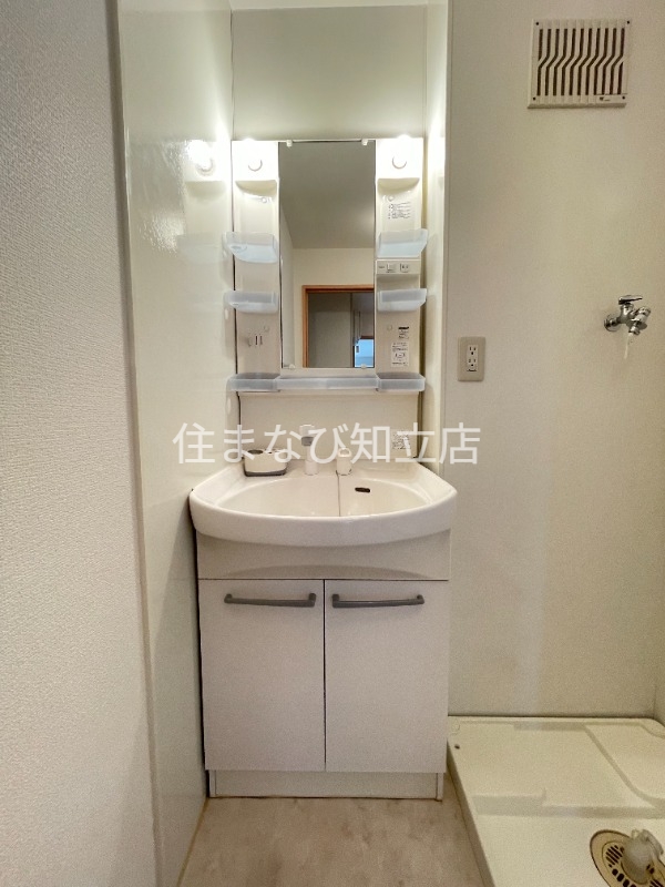 洗面設備　同型タイプ