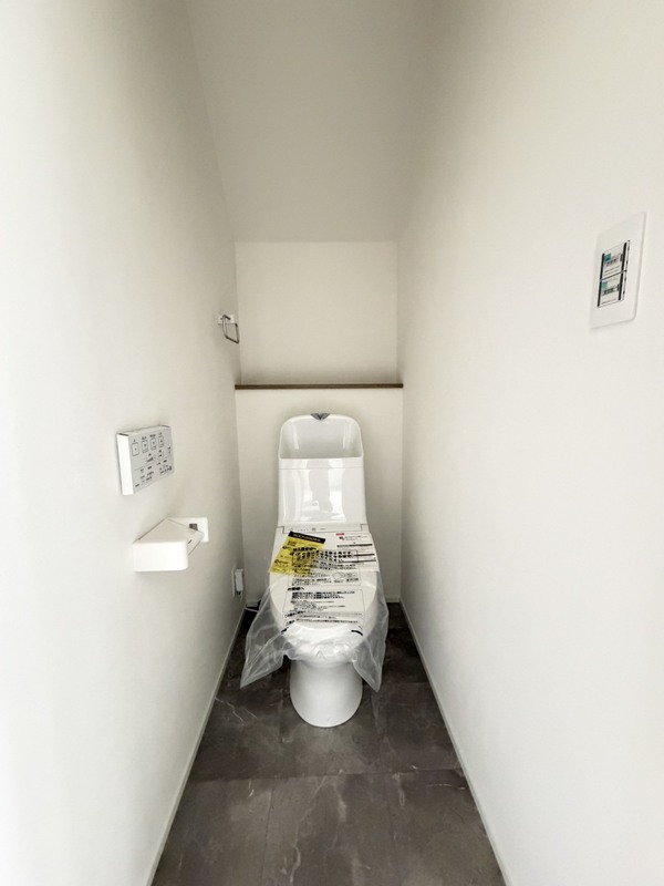 トイレ　トイレもきれいです