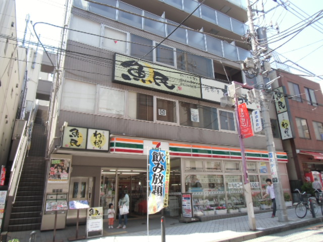 コンビニ　セブンイレブン 横浜日吉中央通り店（コンビニ）まで196m