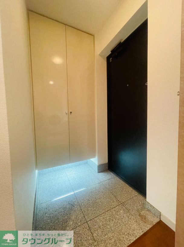 玄関　★家具家電付き住戸★