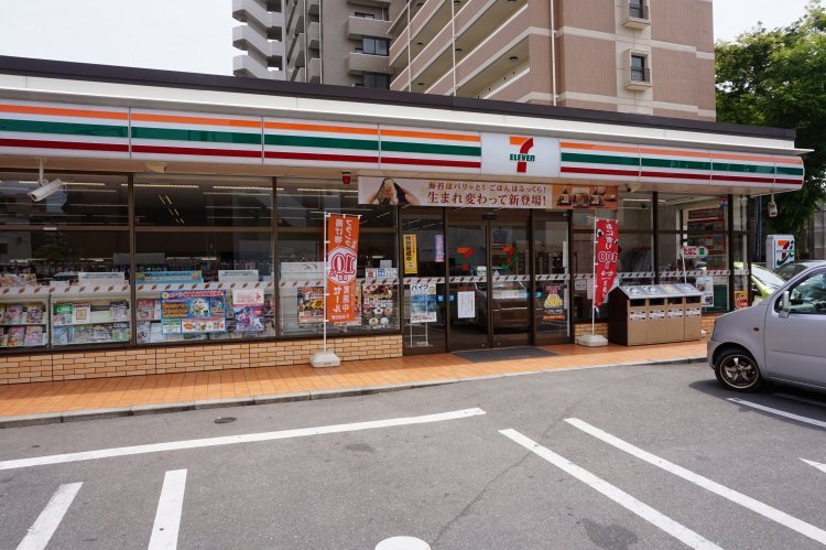 コンビニ　セブンイレブン 福岡塩原3丁目店（コンビニ）まで97m