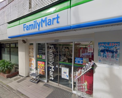コンビニ　ファミリーマート 笹塚三丁目北店（コンビニ）まで703m