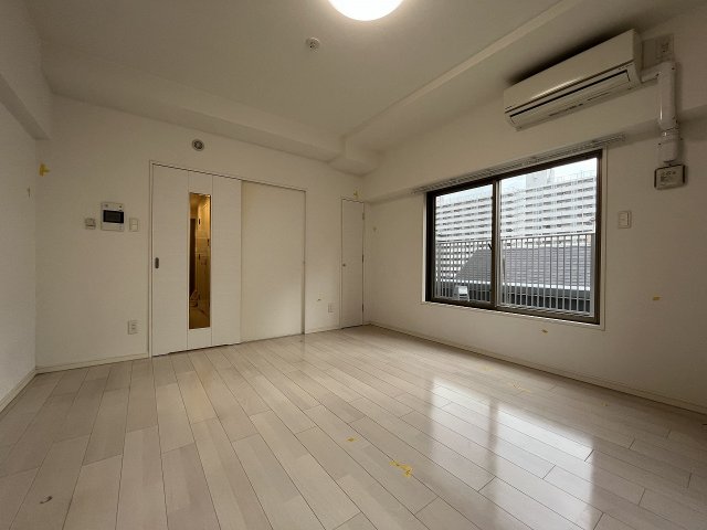 居室・リビング　居間です