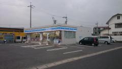 コンビニ　ローソン岡山築港新町店（コンビニ）まで738m