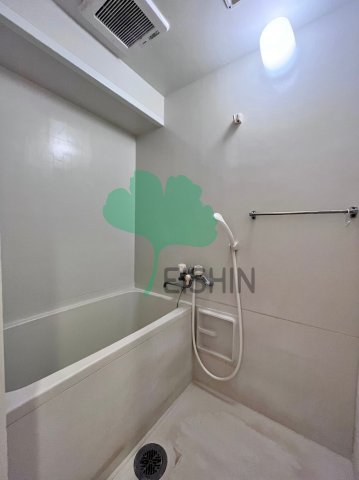 バス・シャワールーム　清潔感のある浴室です！