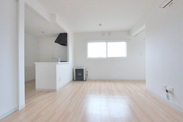 居室・リビング　ペット可築浅デザイナーズ物件です♪