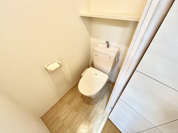 トイレ　他号室の写真です。