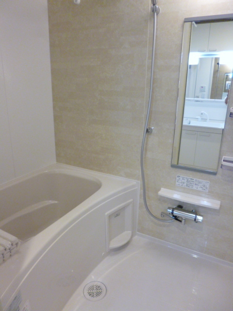 バス・シャワールーム　★追焚機能付きバスルーム★