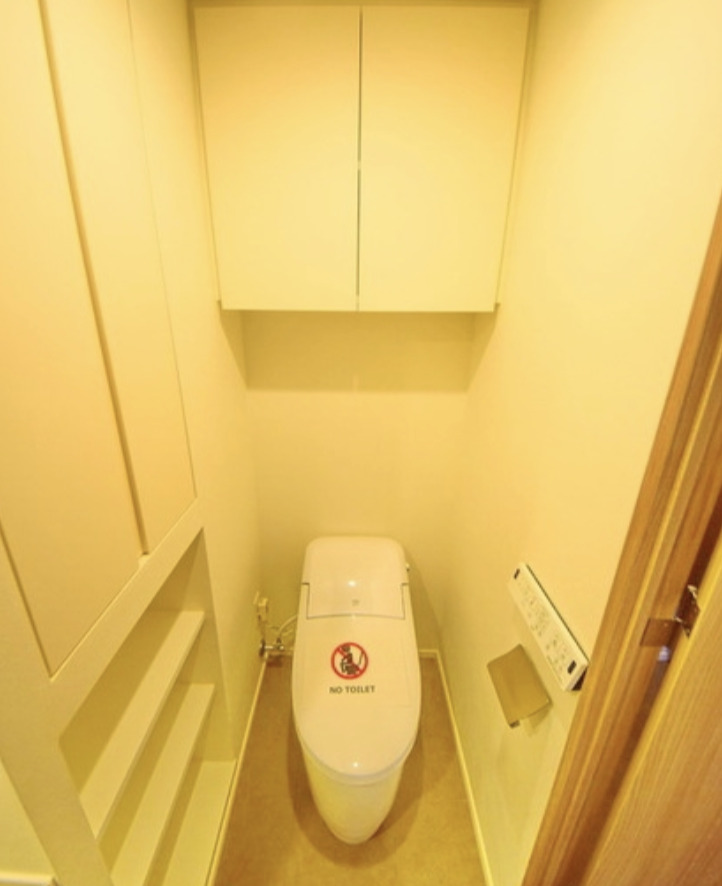 トイレ　別部屋参考写真