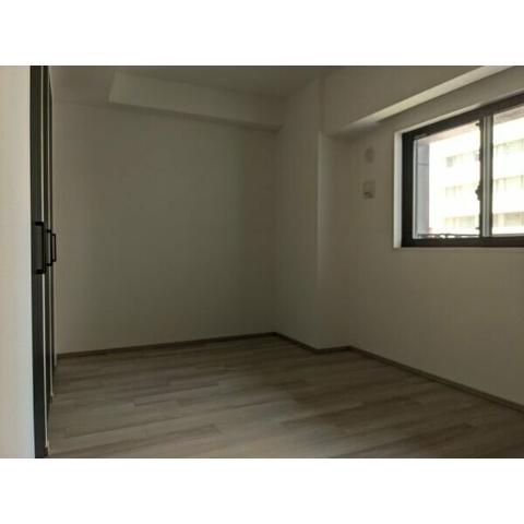 居室・リビング　室内