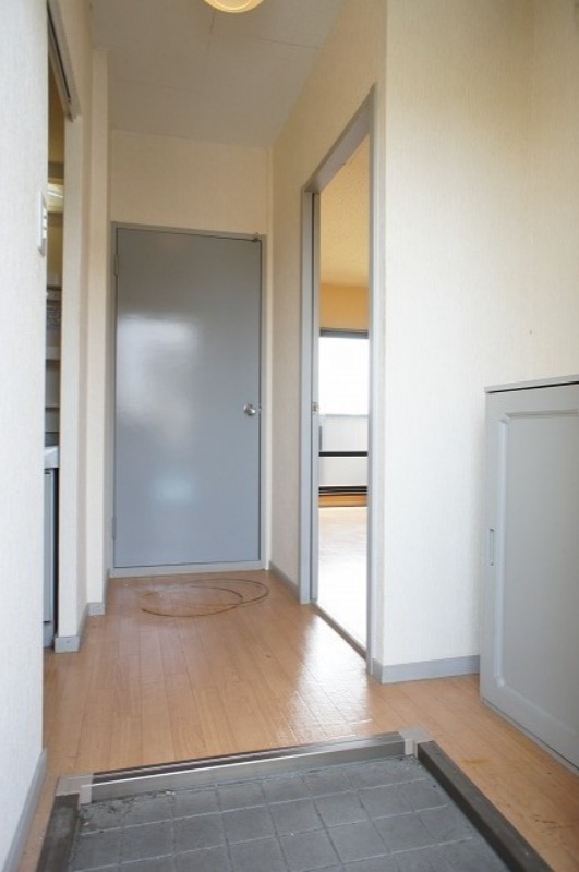 玄関　図面と現状が相違がある場合には現状を優先