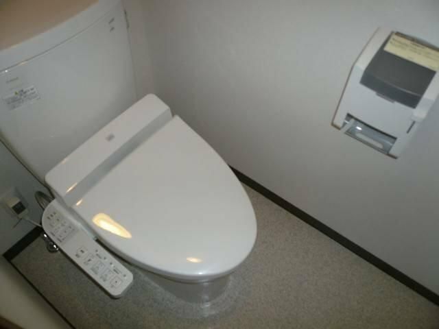 トイレ　フラッツ修徳　北区田端2