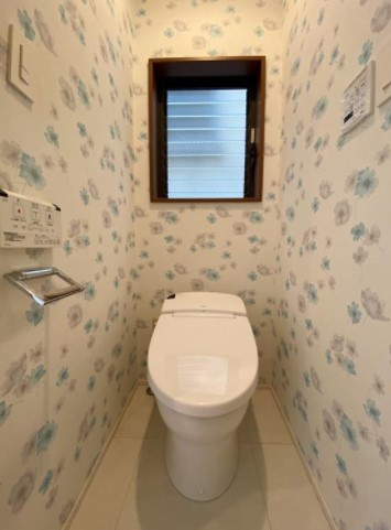 トイレ　トイレ