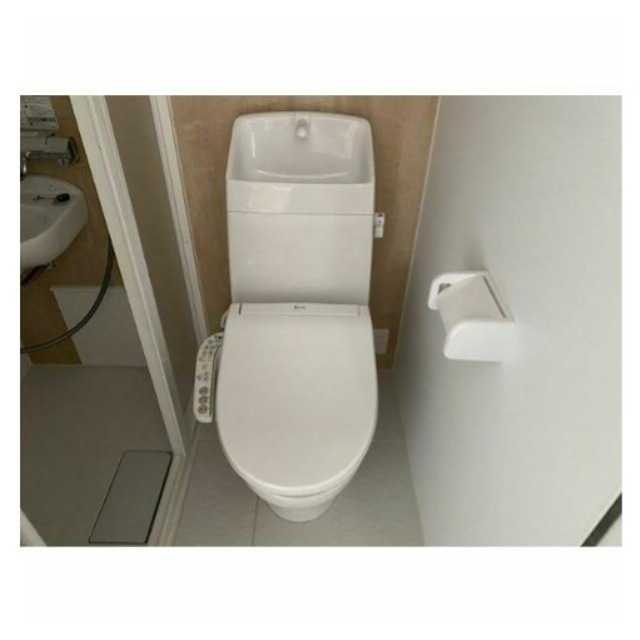 トイレ　※同仕様写真含む